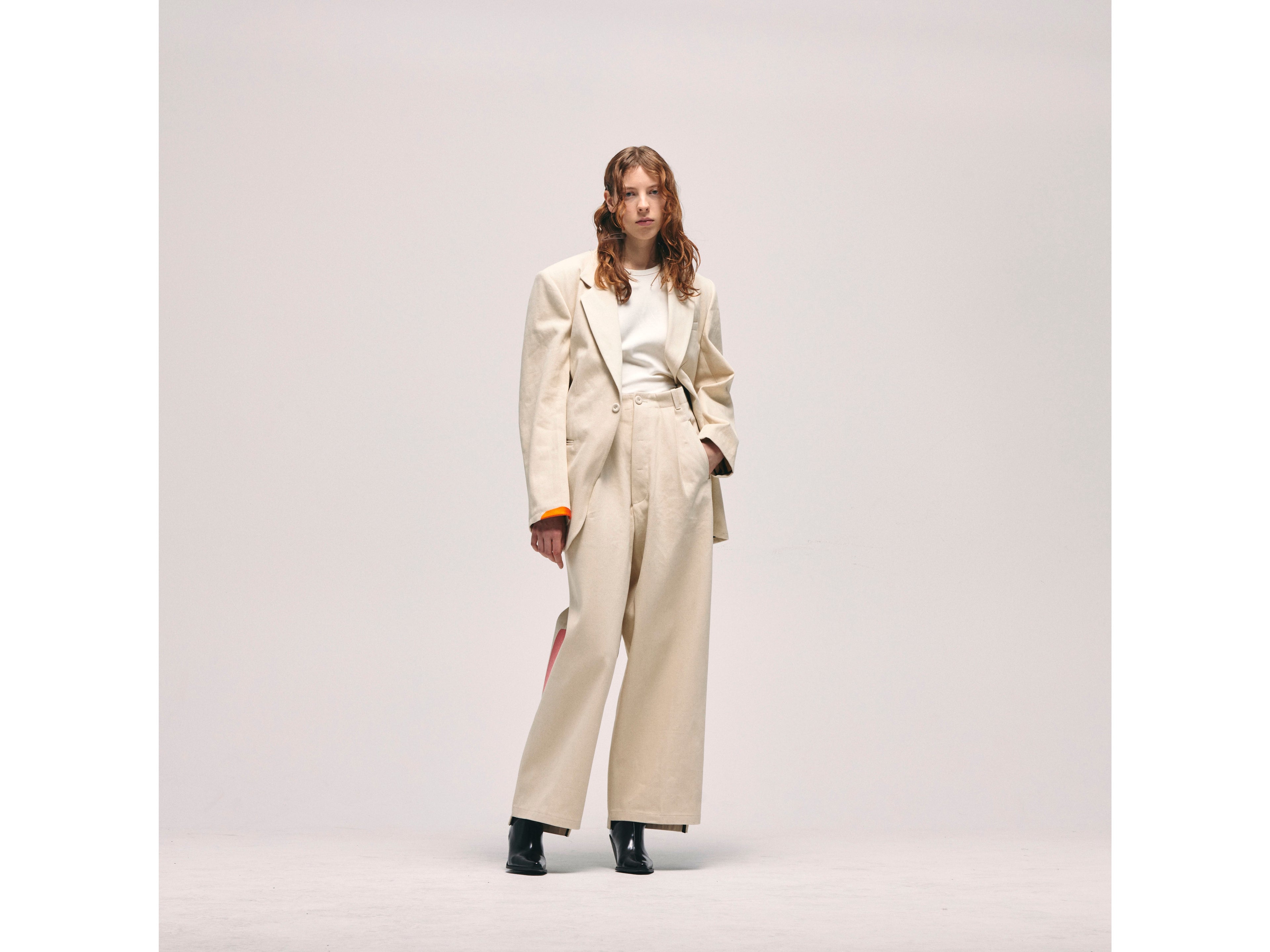 Embroidered suit _ "Amanda"