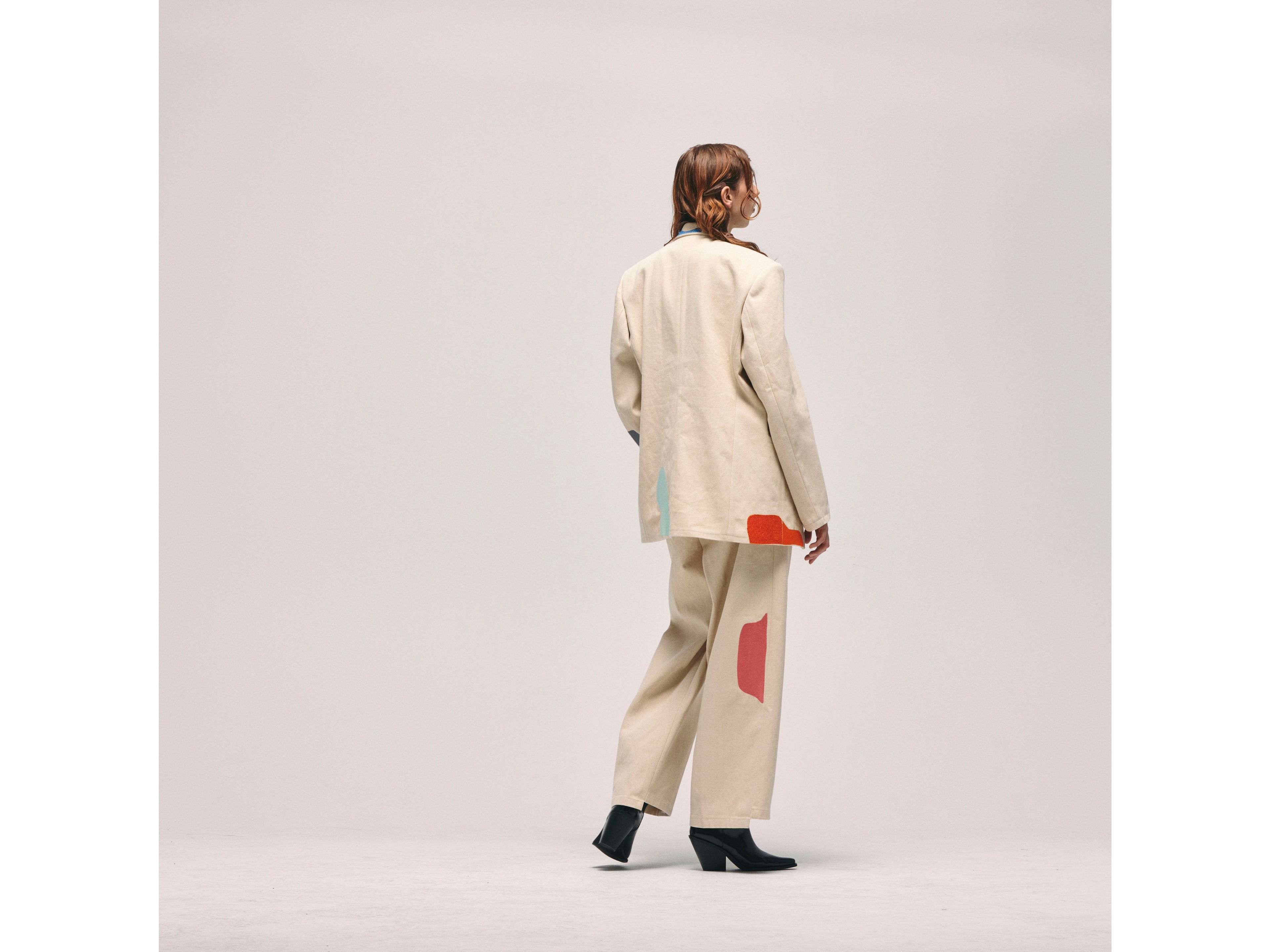 Embroidered suit _ "Amanda"