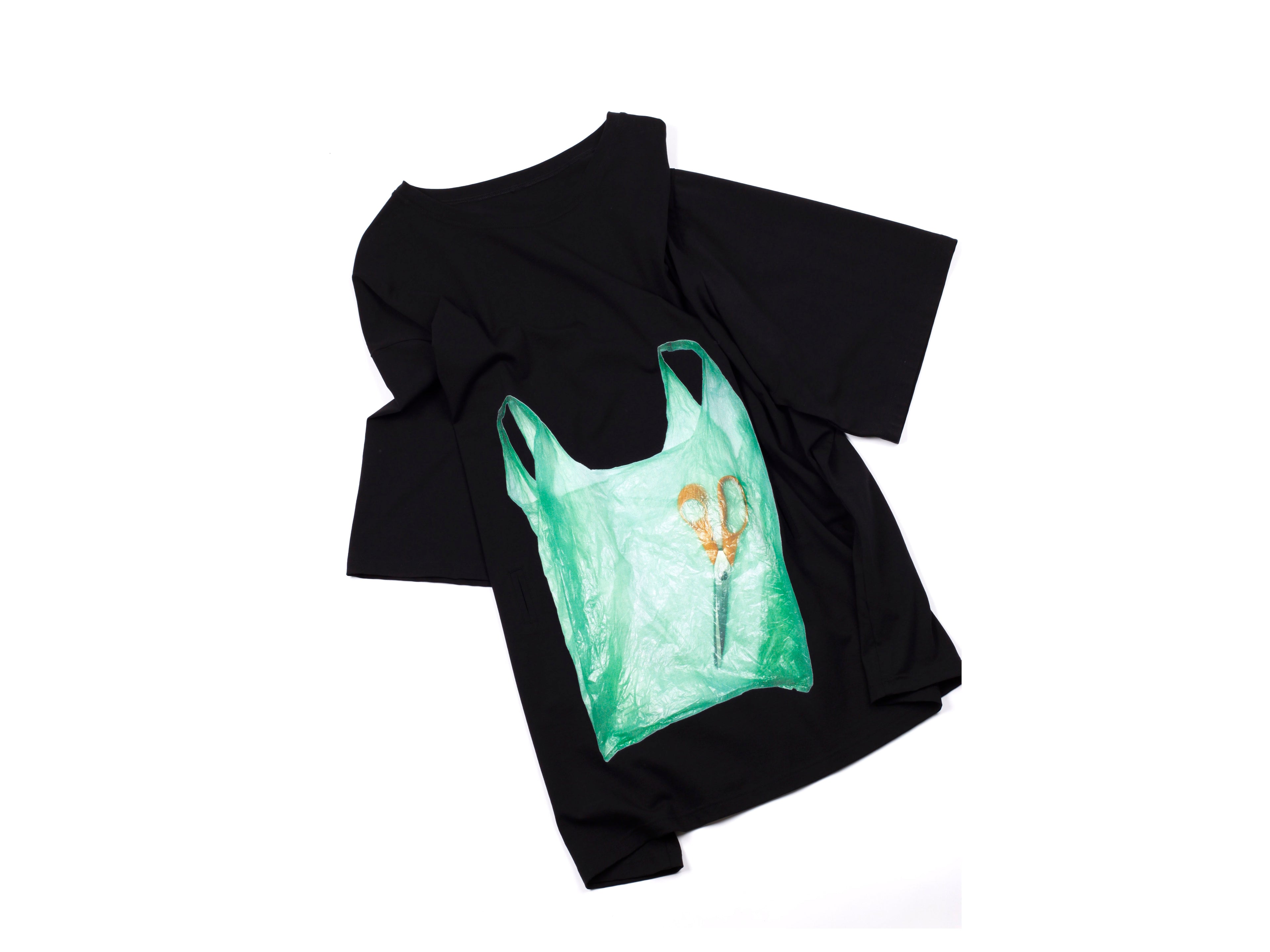 mr_ snack 102_ black plastic shopping bag T-shirt